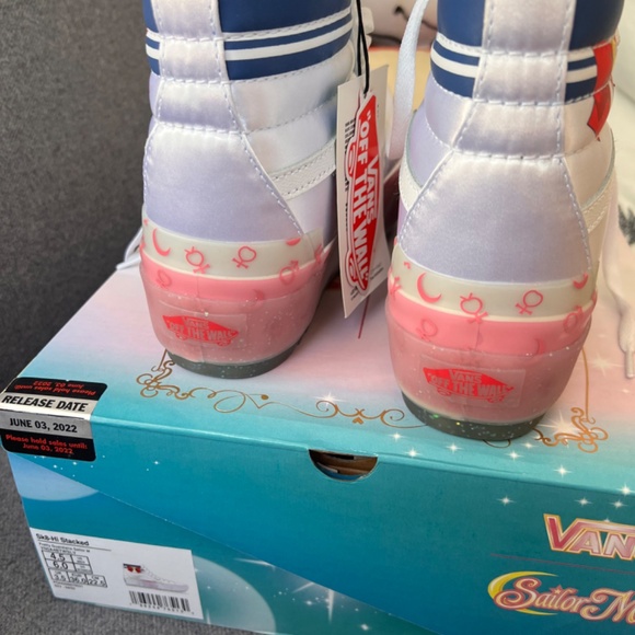 Vans x Sailor Moon Hi-Sk8 platform - Picture 7 of 8
